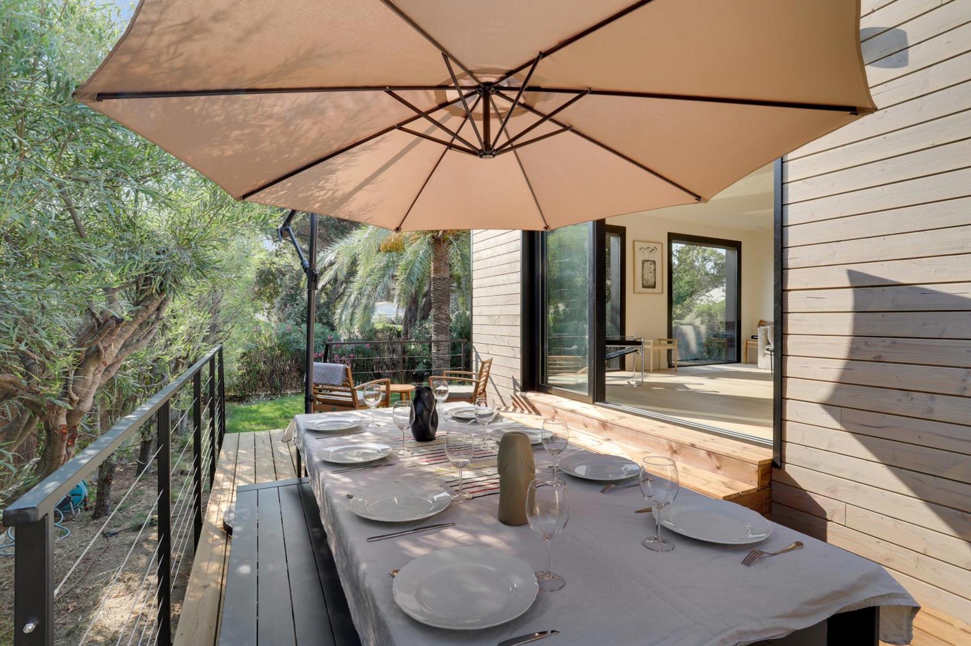 Villa La Temana, rénovée, piscine privée chauffée, grand jardin, plages et commerces à pied, à Cavalaire, près de Saint-Tropez Exterior foto